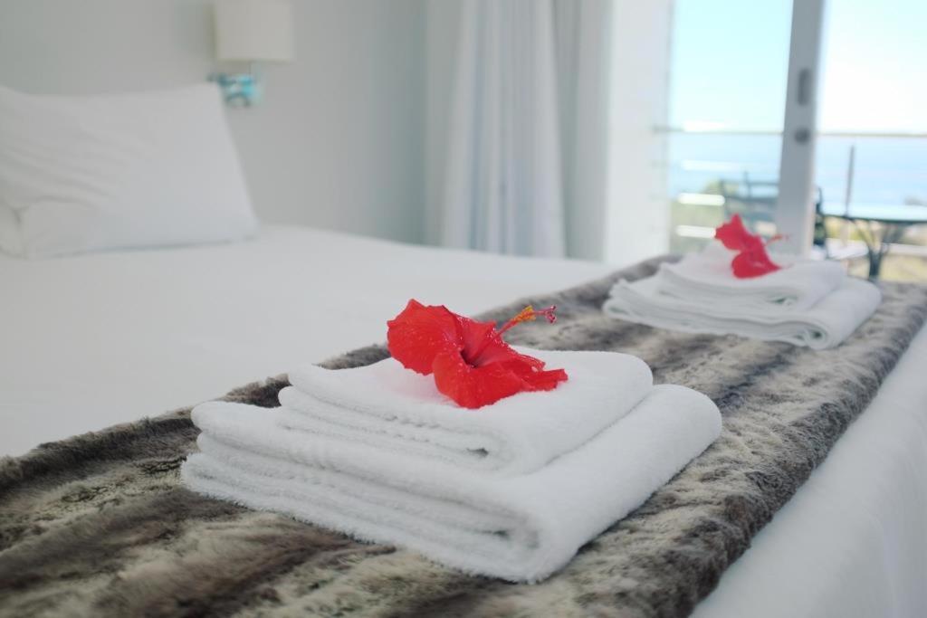Apartament Bright Camps Bay Loft With Stunning Views And Shared Pool Kapsztad Zewnętrze zdjęcie